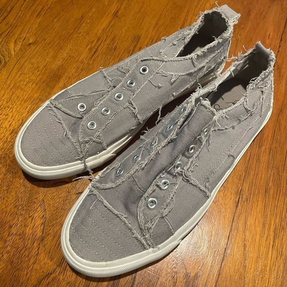 Corkys Shoes - Corkys Frayed Gray Canvas Shoes